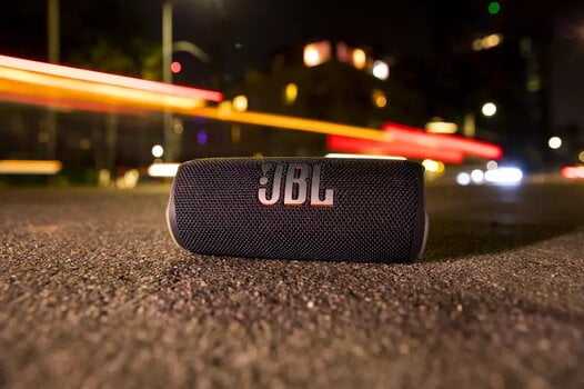 JBL Charge 5 – Enceinte portable Bluetooth avec chargeur intégré – Son  puissant et basses profondes – Autonomie de 20 hrs – Etanche à l’eau et à  la